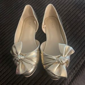 Beautiful Janie and Jack by Rachel Zoe. Worn once for a photo shoot size 11.